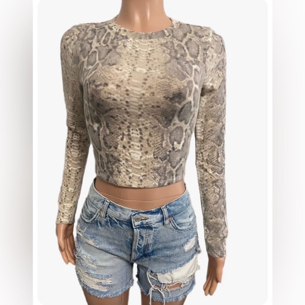 Sexy LONG SLEEVE ROUND NECK ANIMAL SNAKE PRINTED CROP TOP Party Diva Casual rave